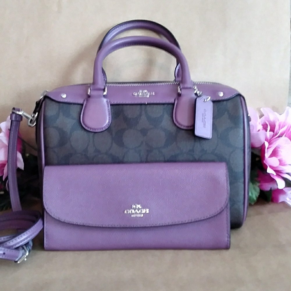 SALE👜Coach crossbody purse bag w/ wallet set